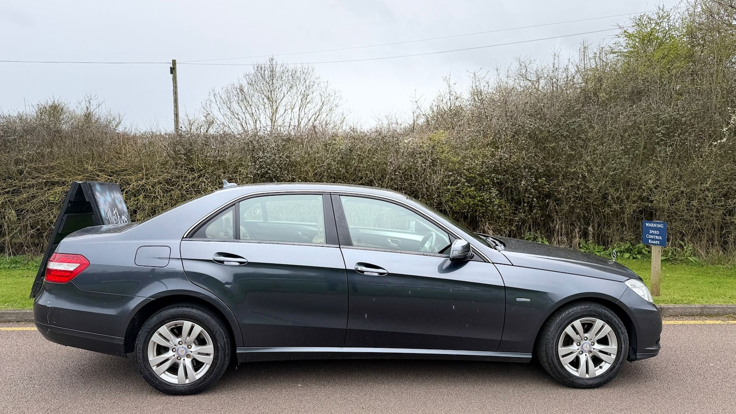 Used Mercedes-Benz E Class 2011 for sale - 77903150: Photo 15