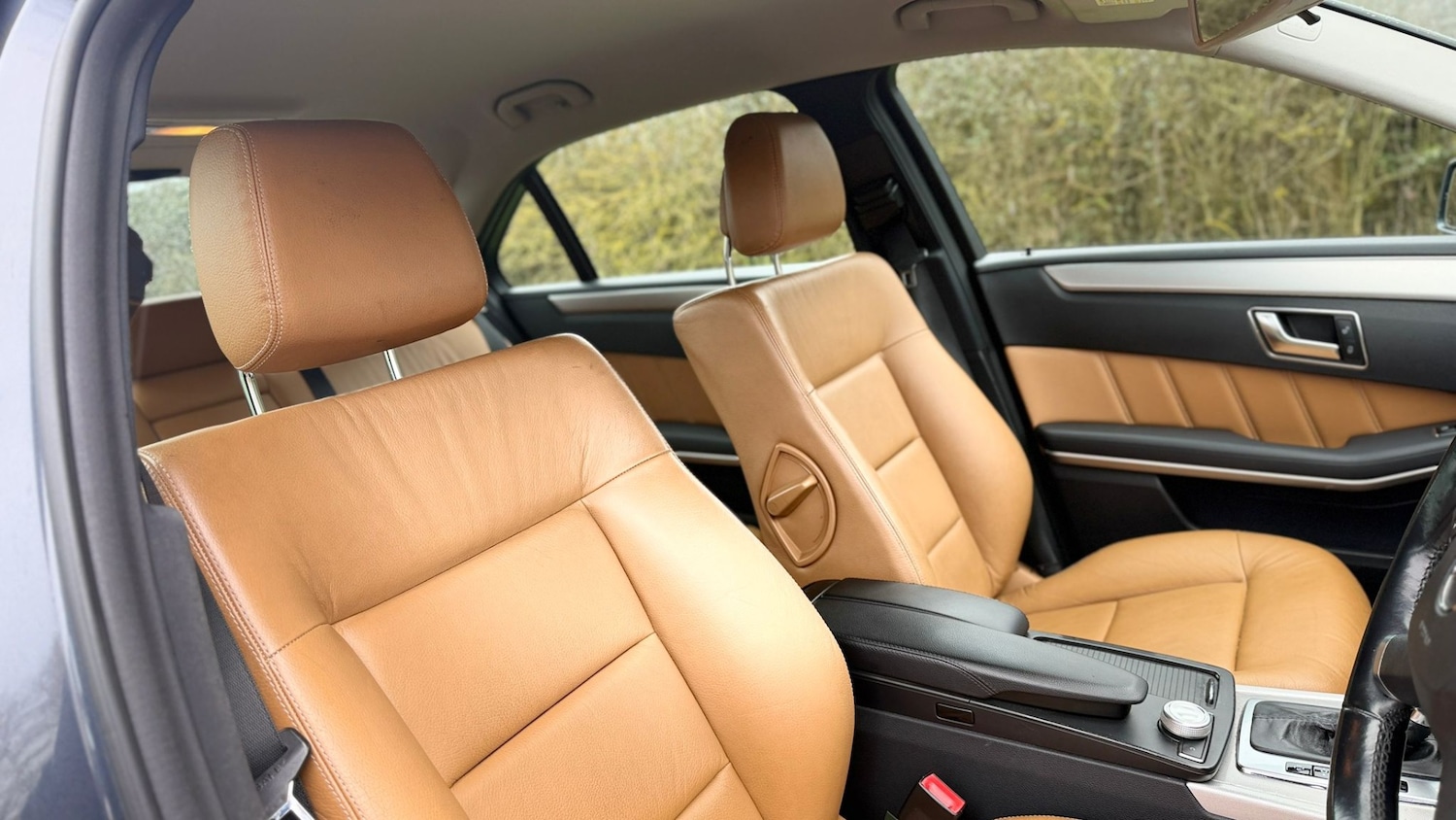 Used Mercedes-Benz E Class 2011 for sale - 77903150: Photo 20