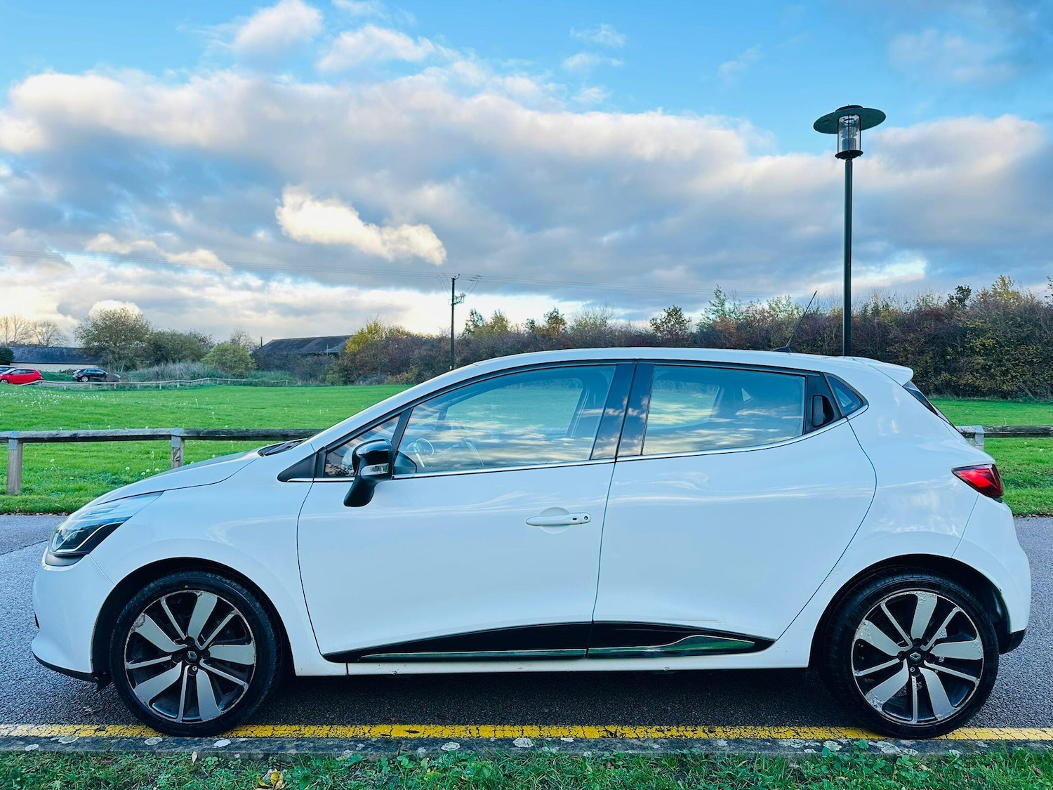 Used Renault Clio 2014 for sale - 76688512: Photo 15