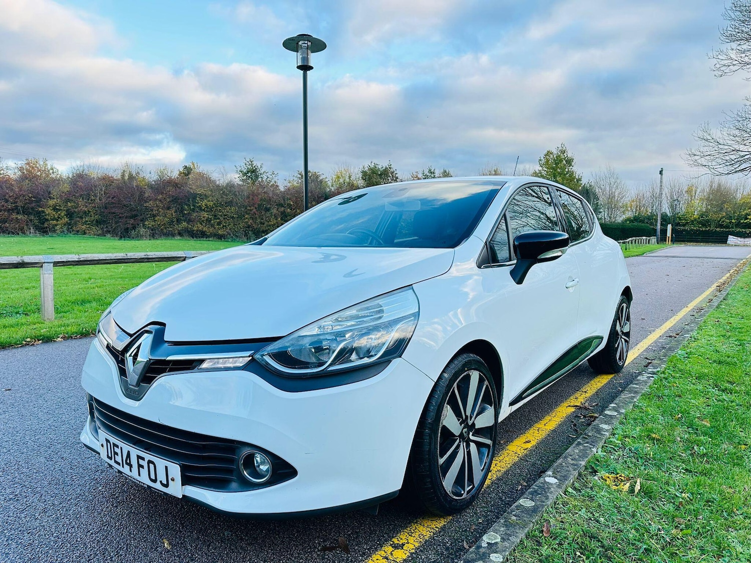 Used Renault Clio 2014 for sale - 76688512: Photo 4