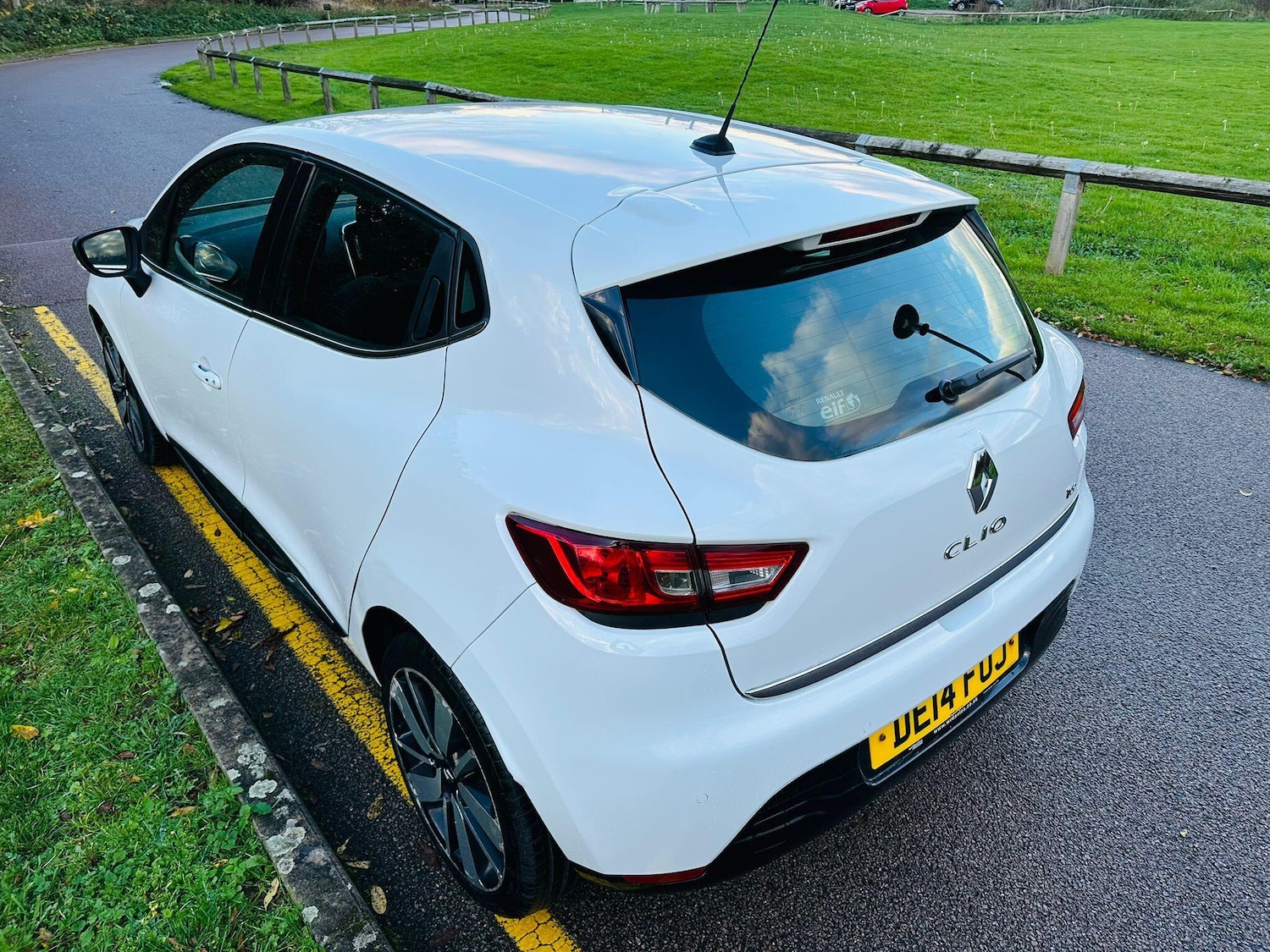 Used Renault Clio 2014 for sale - 76688512: Photo 9