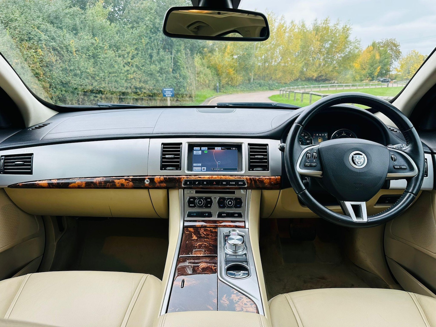 Used Jaguar XF 2011 for sale - 76689083: Photo 19