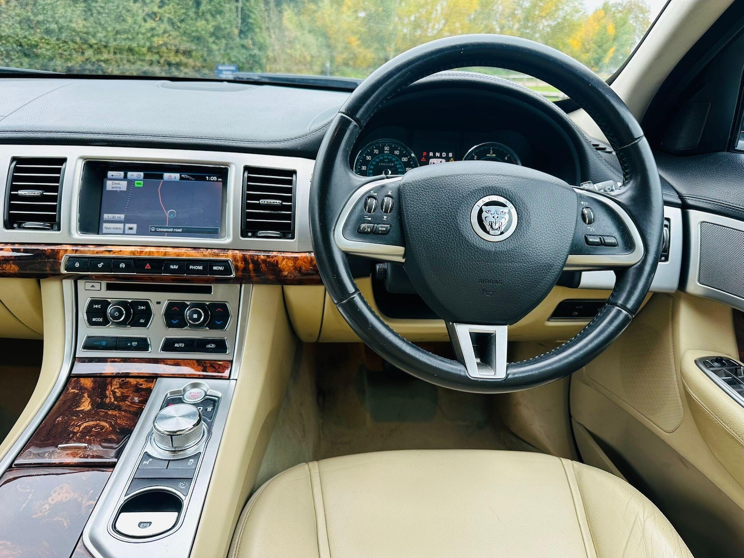 Used Jaguar XF 2011 for sale - 76689083: Photo 30