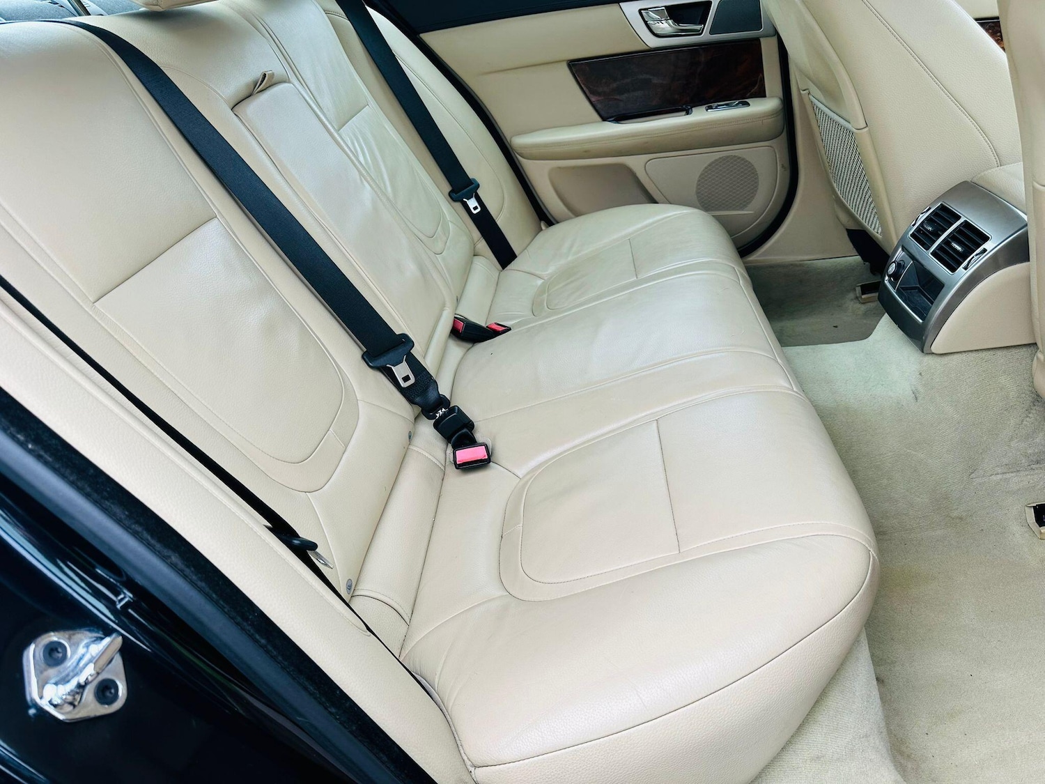 Used Jaguar XF 2011 for sale - 76689083: Photo 41