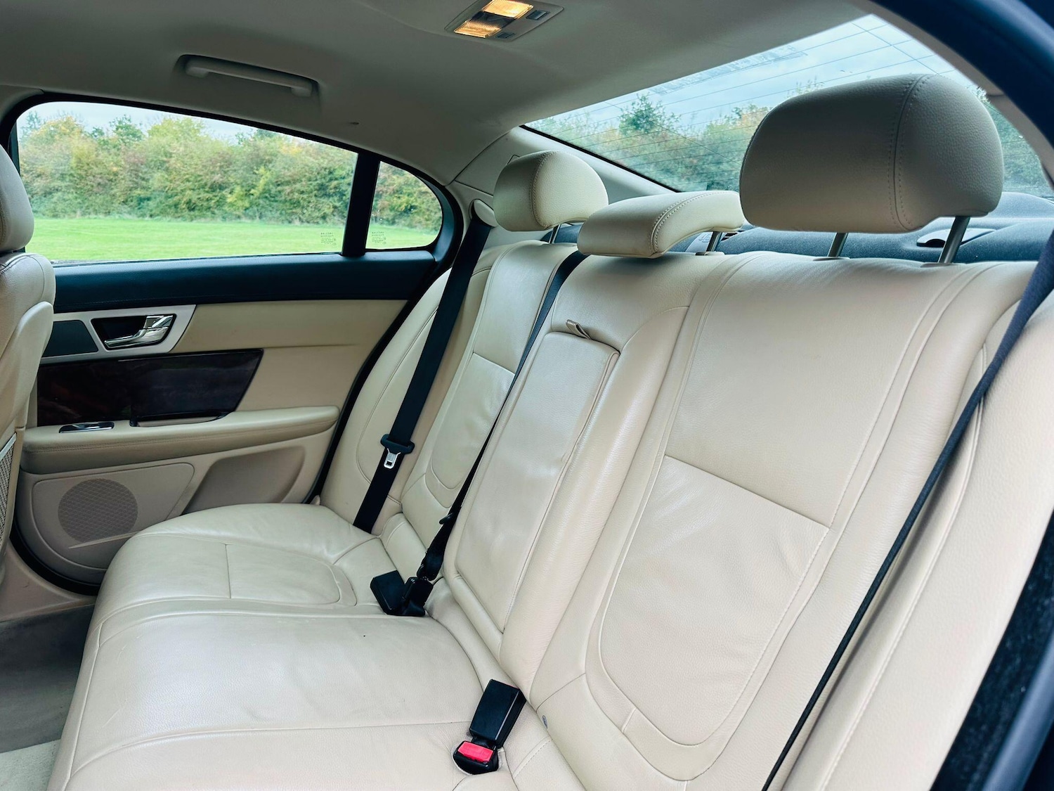 Used Jaguar XF 2011 for sale - 76689083: Photo 43