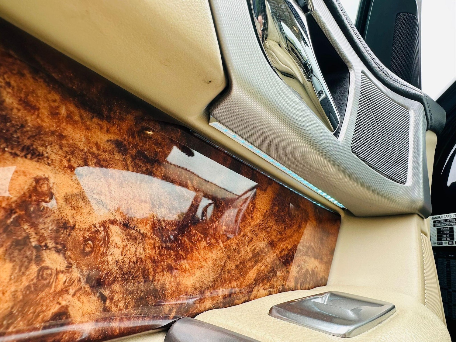 Used Jaguar XF 2011 for sale - 76689083: Photo 46