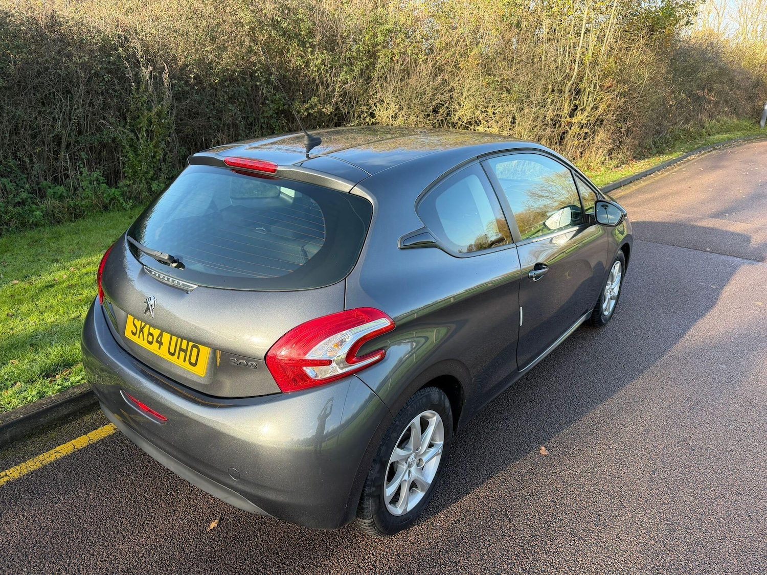 Used Peugeot 208 2014 for sale - 76743009: Photo 10