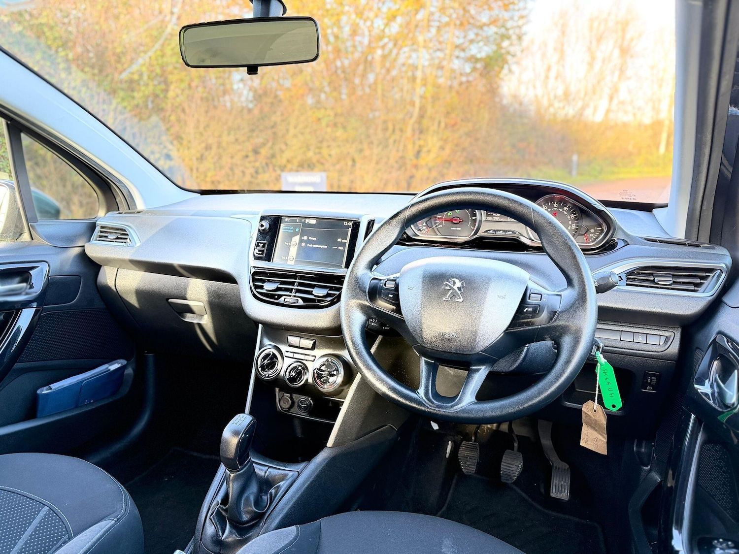 Used Peugeot 208 2014 for sale - 76743009: Photo 20