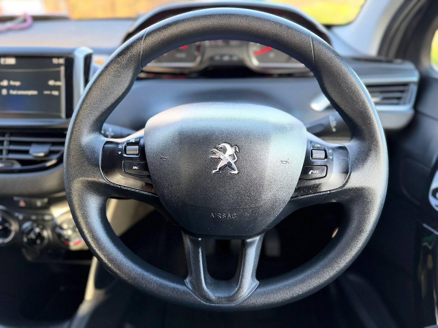 Used Peugeot 208 2014 for sale - 76743009: Photo 34