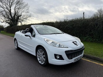Used Peugeot 207 CC 2010 for sale - 76689500: Photo