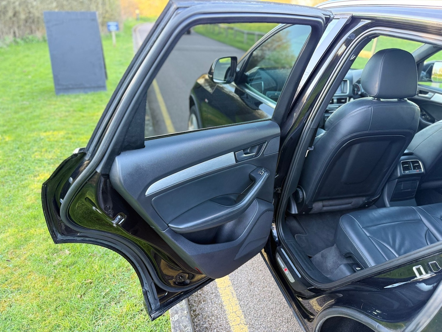 Used Audi Q5 2014 for sale - 77939285: Photo 22