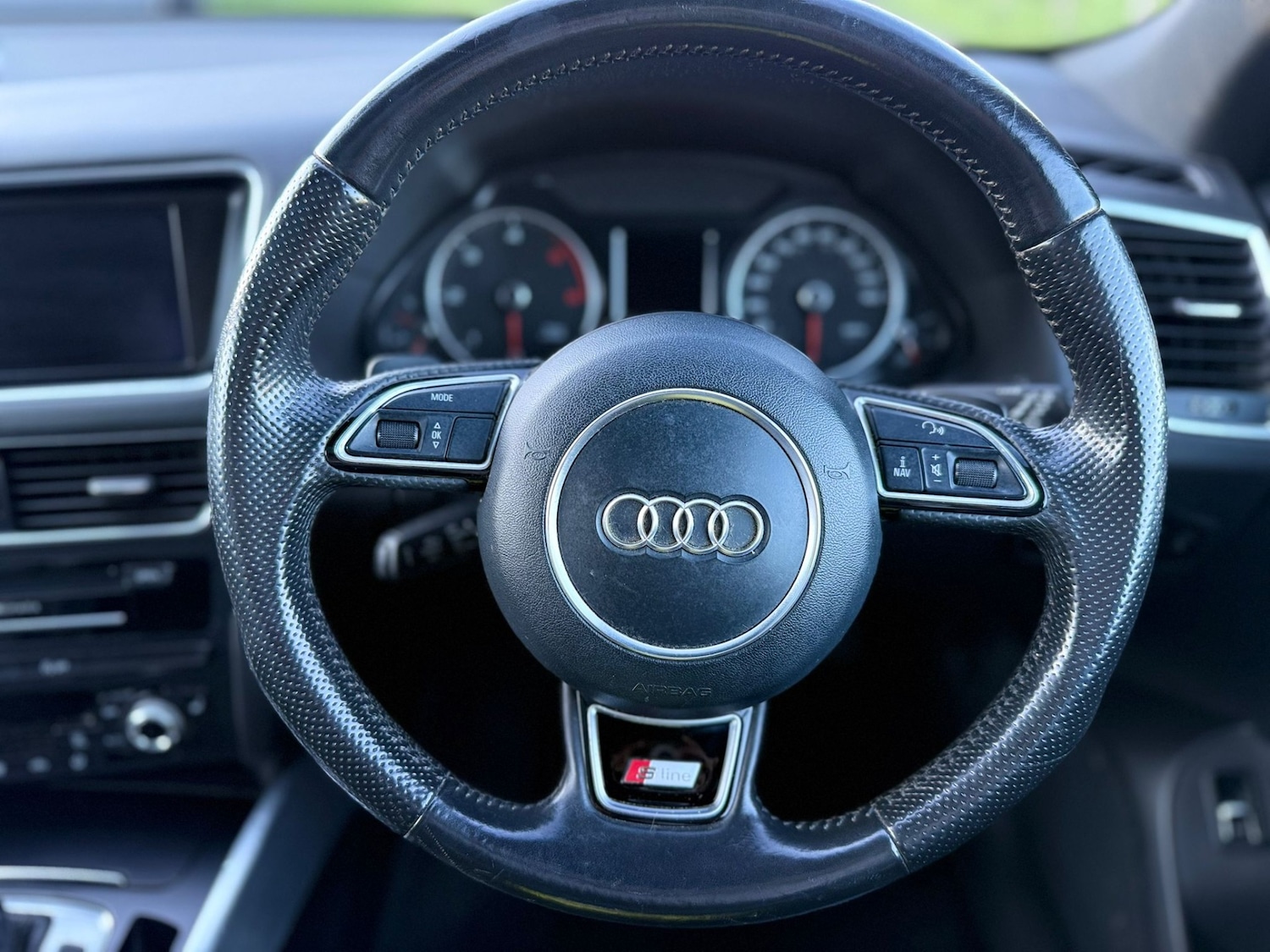 Used Audi Q5 2014 for sale - 77939285: Photo 35