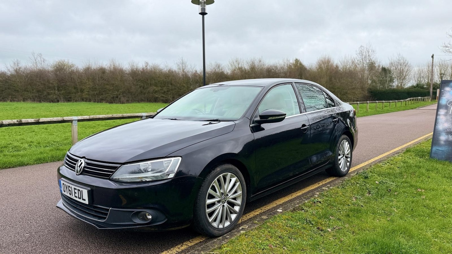 Used Volkswagen Jetta 2011 for sale - 77845423: Photo 4