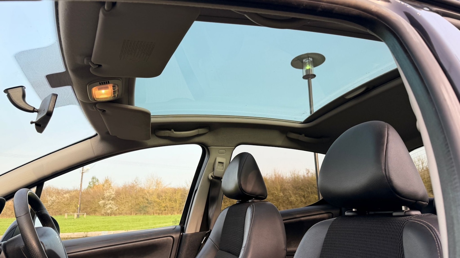 Used Peugeot 207 2011 for sale - 77845276: Photo 21