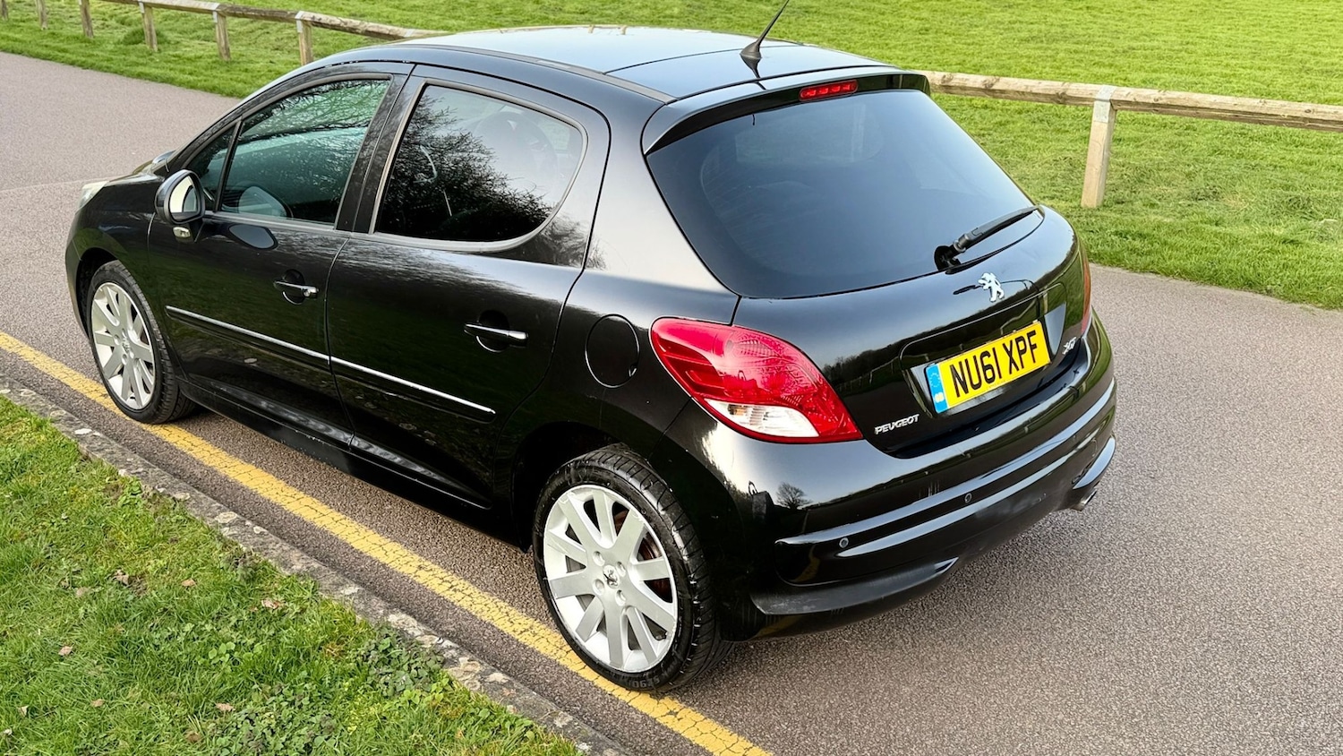 Used Peugeot 207 2011 for sale - 77845276: Photo 7
