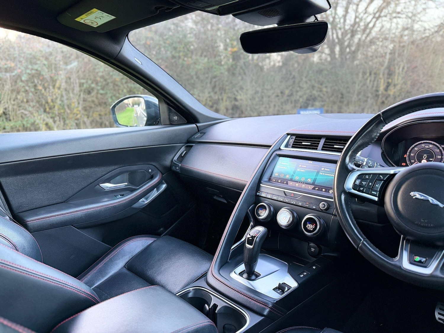 Used Jaguar E-Pace 2019 for sale - 76899249: Photo 17