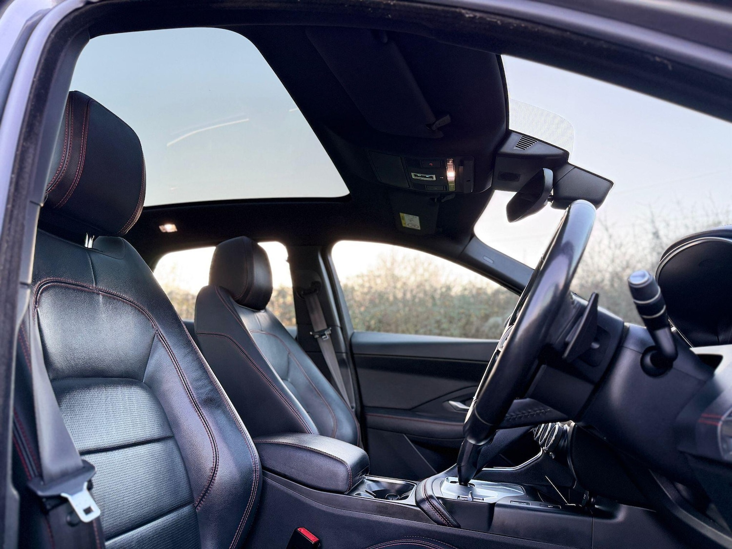 Used Jaguar E-Pace 2019 for sale - 76899249: Photo 30