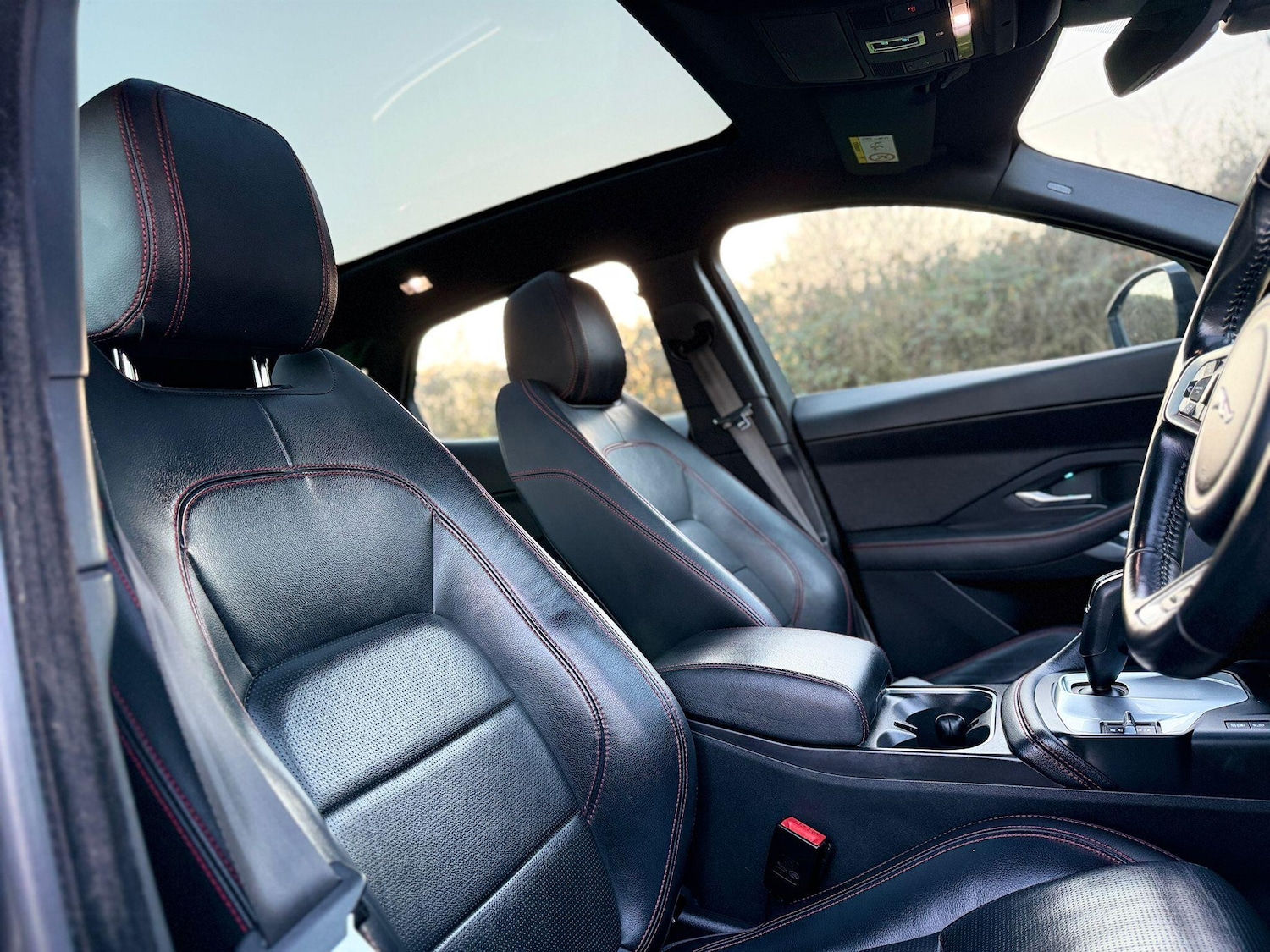 Used Jaguar E-Pace 2019 for sale - 76899249: Photo 31