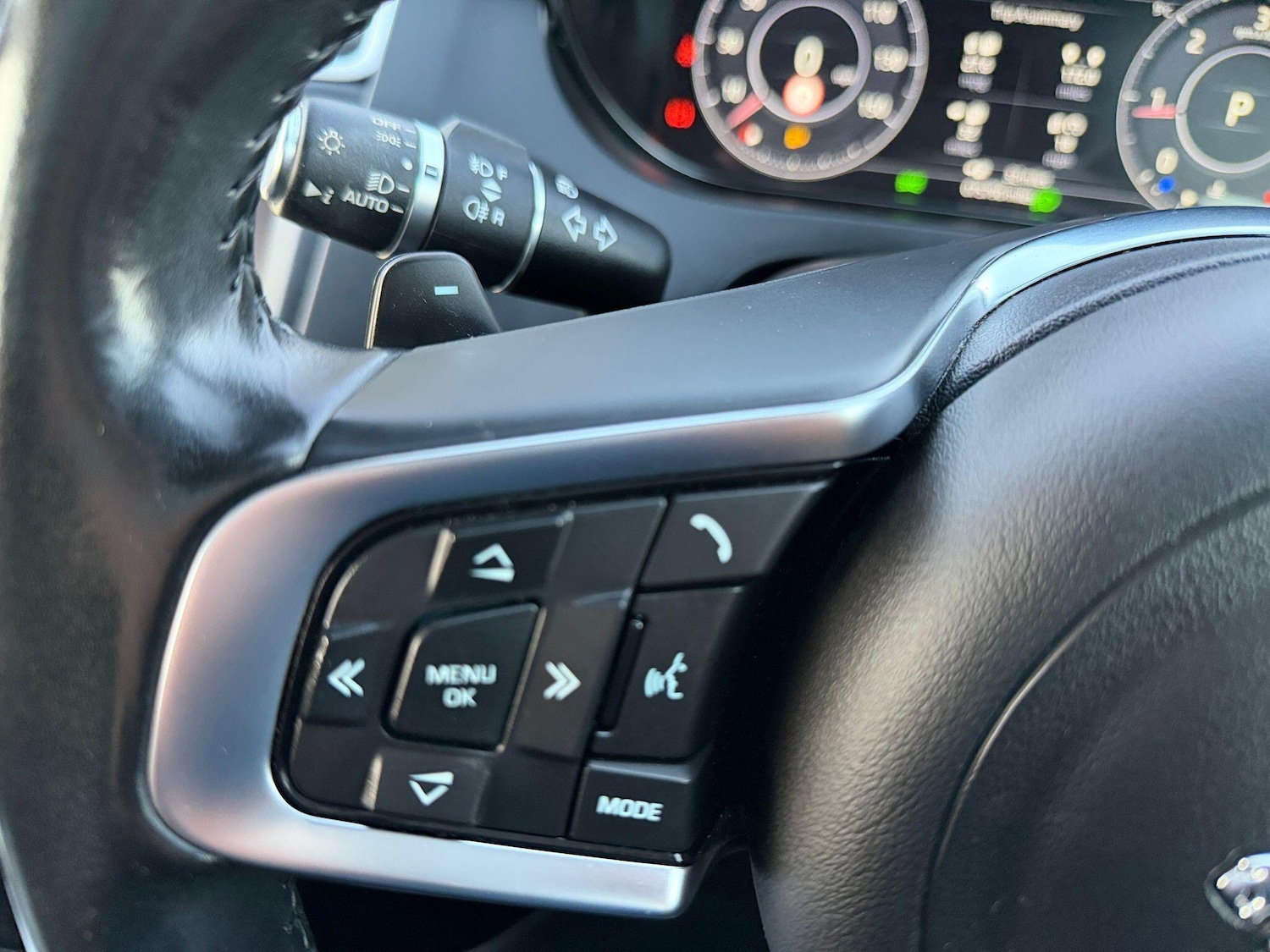 Used Jaguar E-Pace 2019 for sale - 76899249: Photo 43