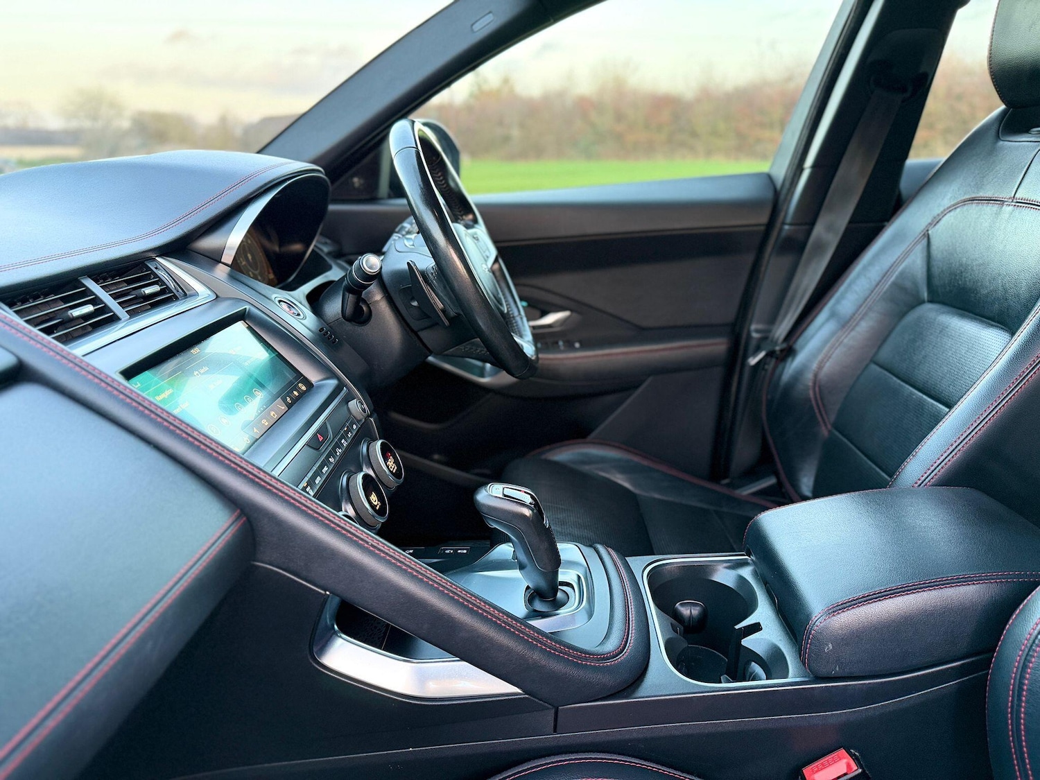 Used Jaguar E-Pace 2019 for sale - 76899249: Photo 56