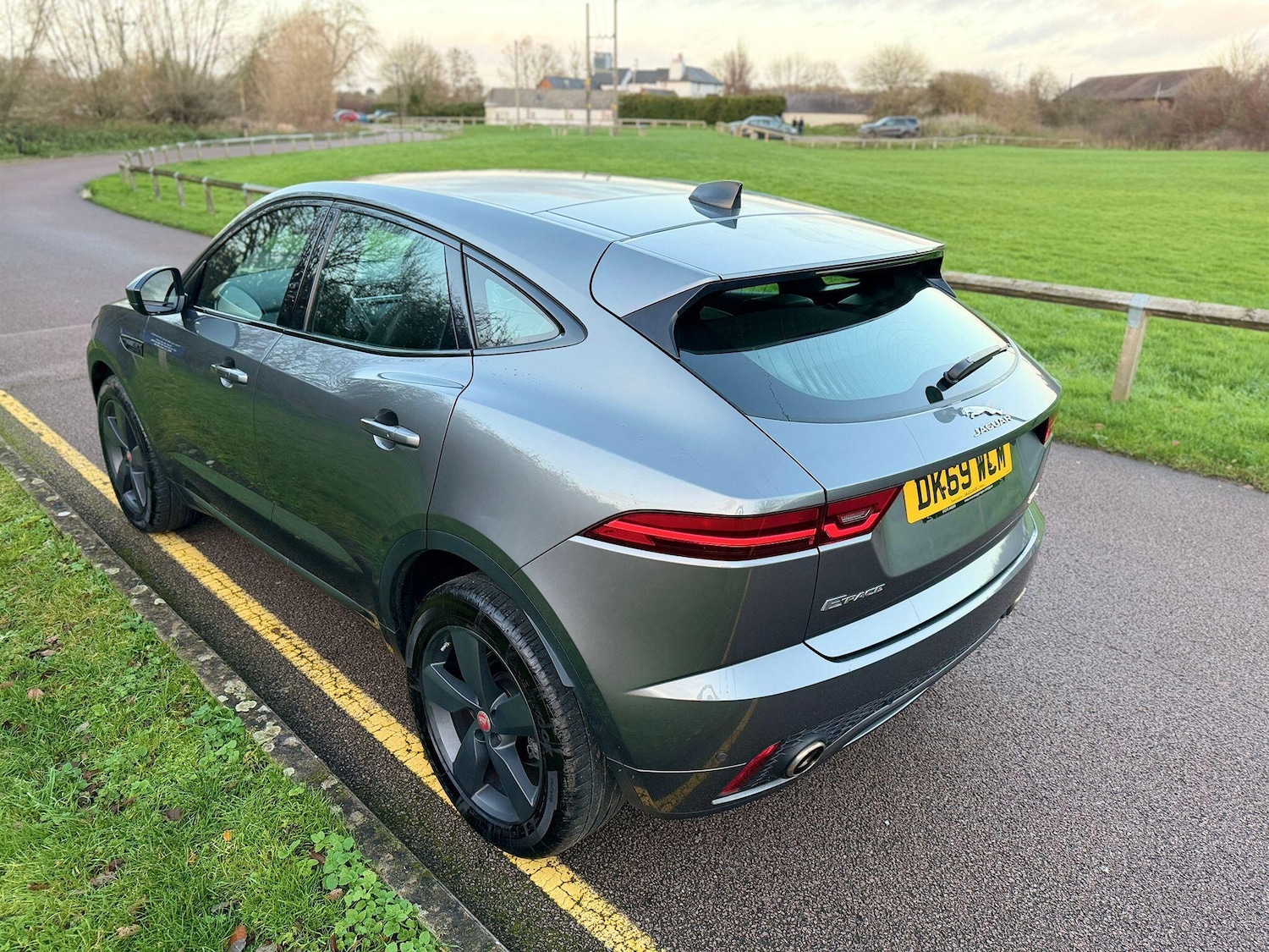Used Jaguar E-Pace 2019 for sale - 76899249: Photo 6