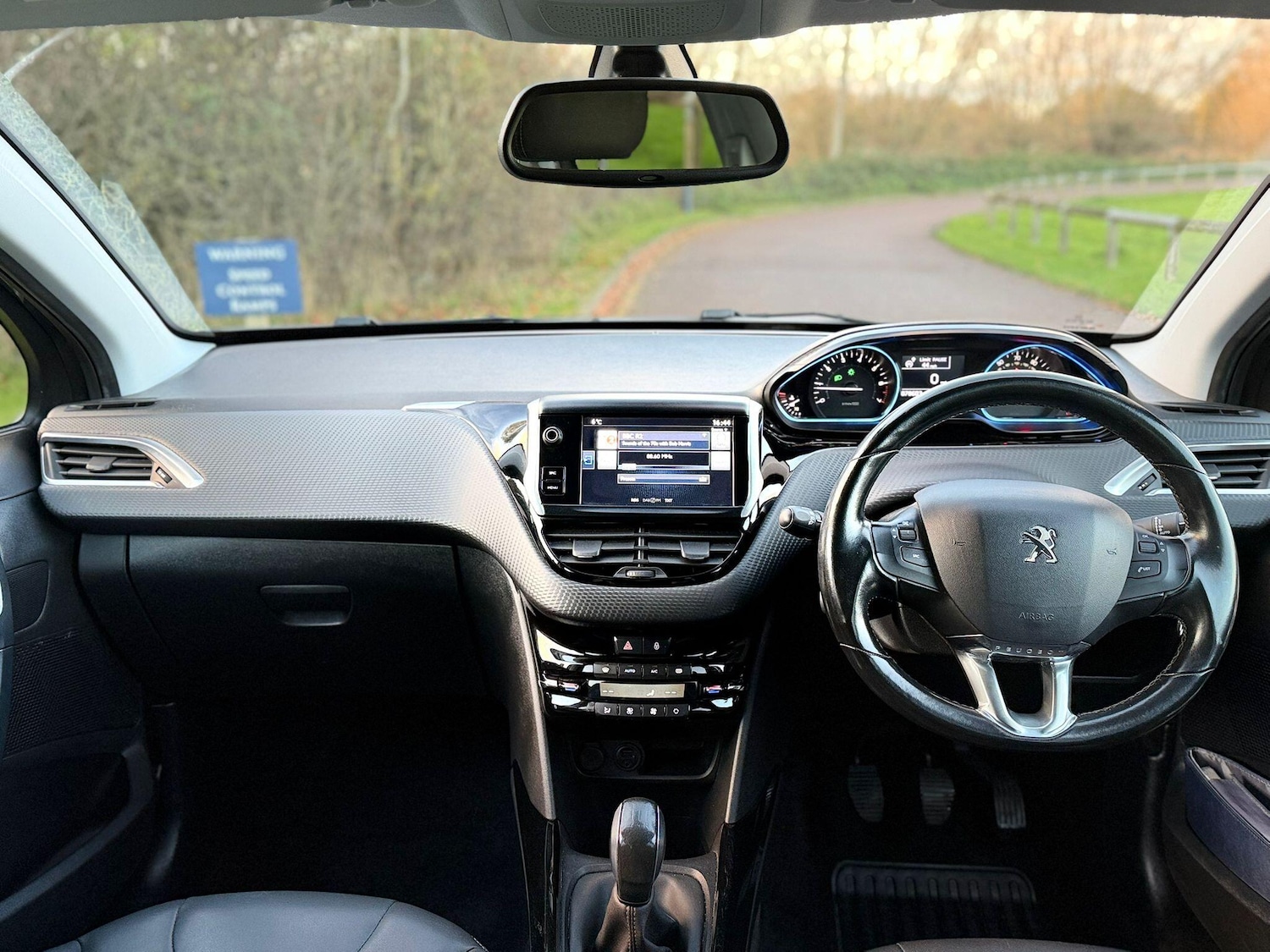 Used Peugeot 2008 2016 for sale - 76701747: Photo 30