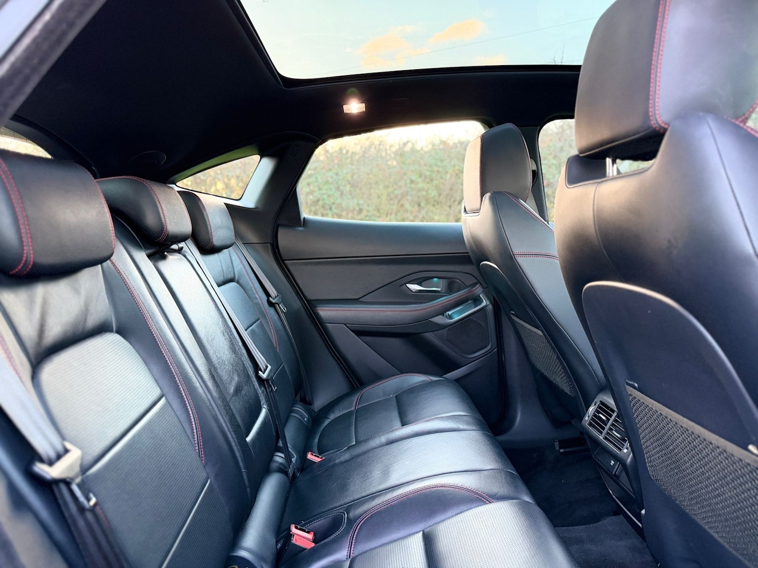 Used Jaguar E-Pace 2019 for sale - 77033997: Photo 29