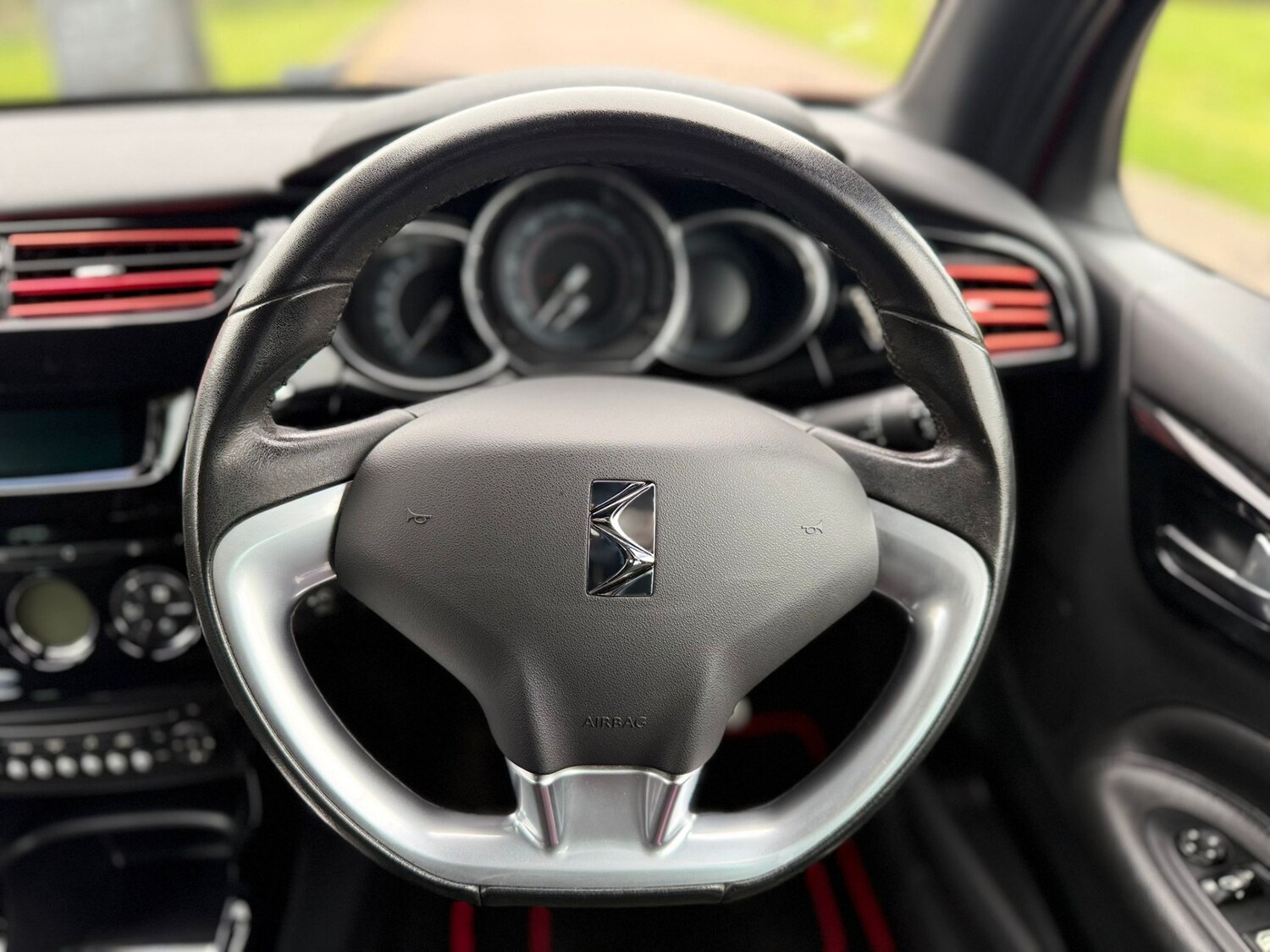 Used Citroen DS3 2014 for sale - 78087965: Photo 30