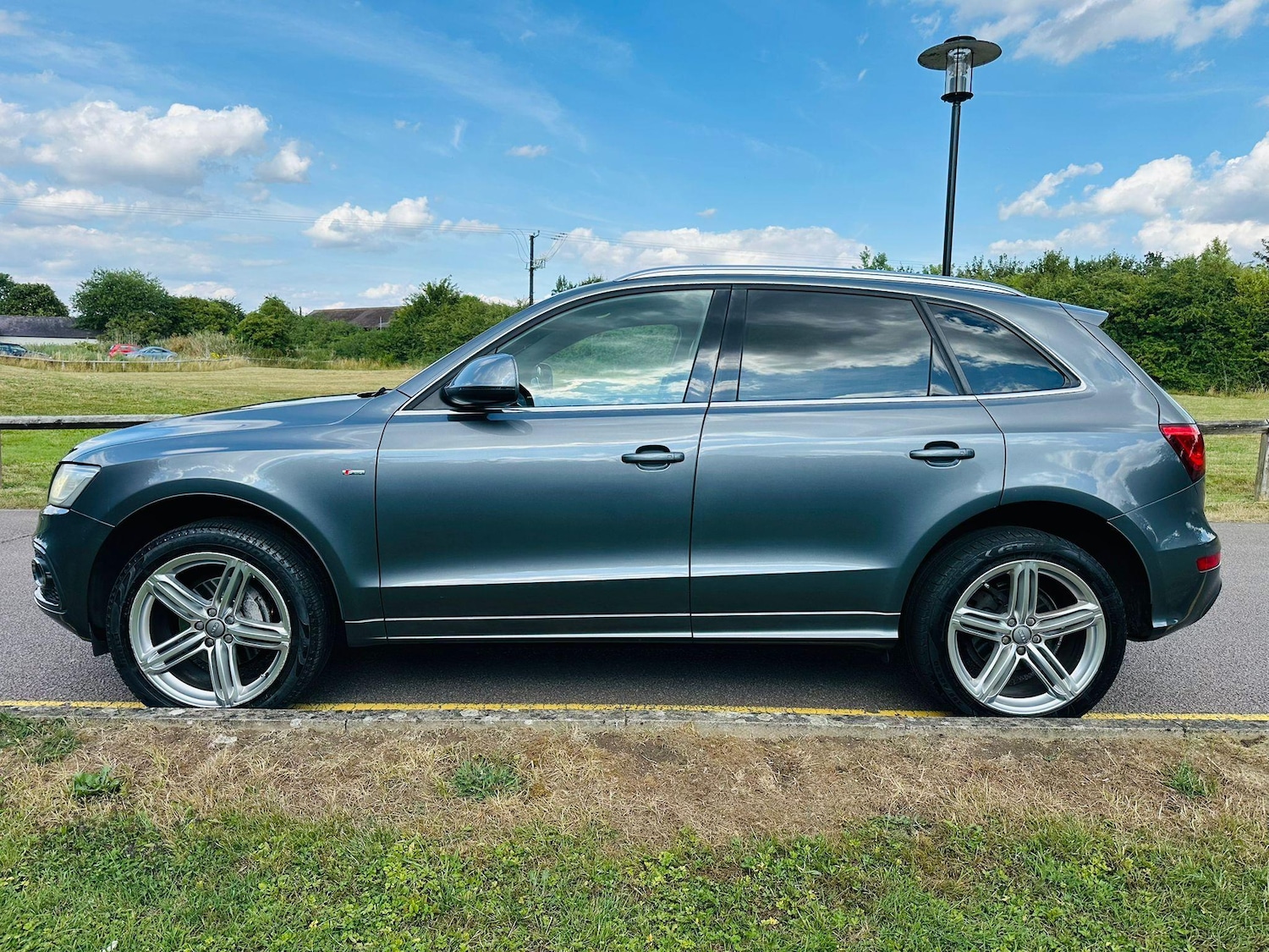 Used Audi Q5 2012 for sale - 76688928: Photo 14