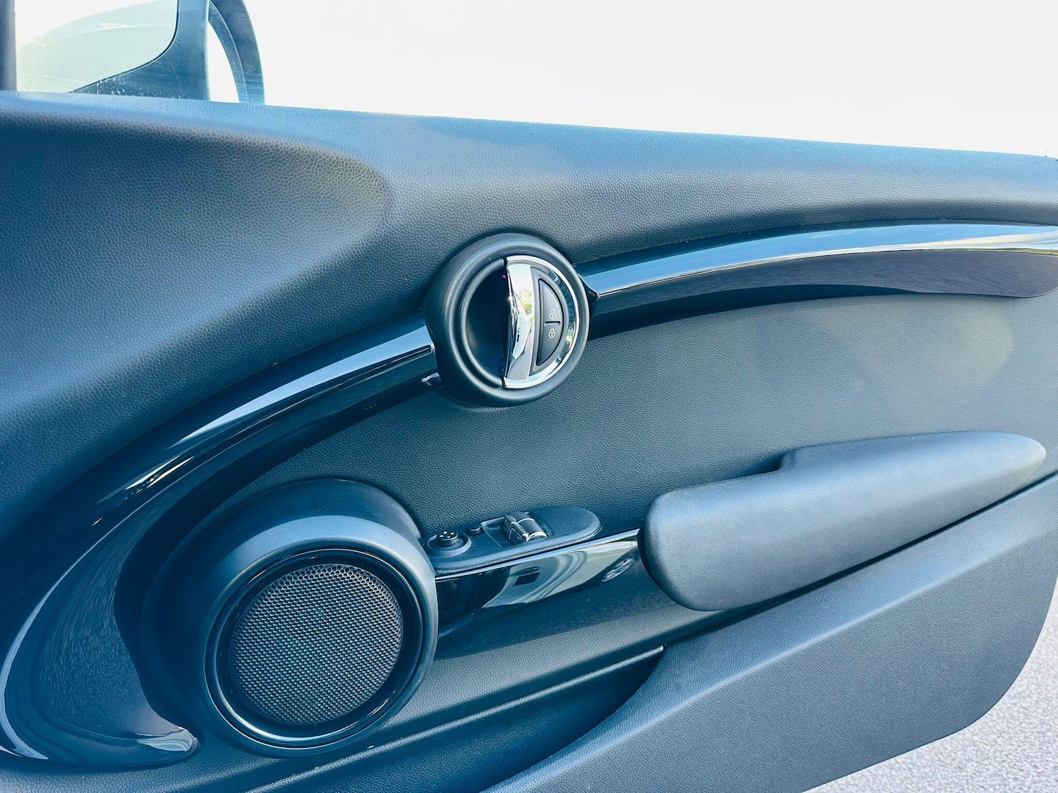 Used MINI Hatch 2015 for sale - 76688613: Photo 50