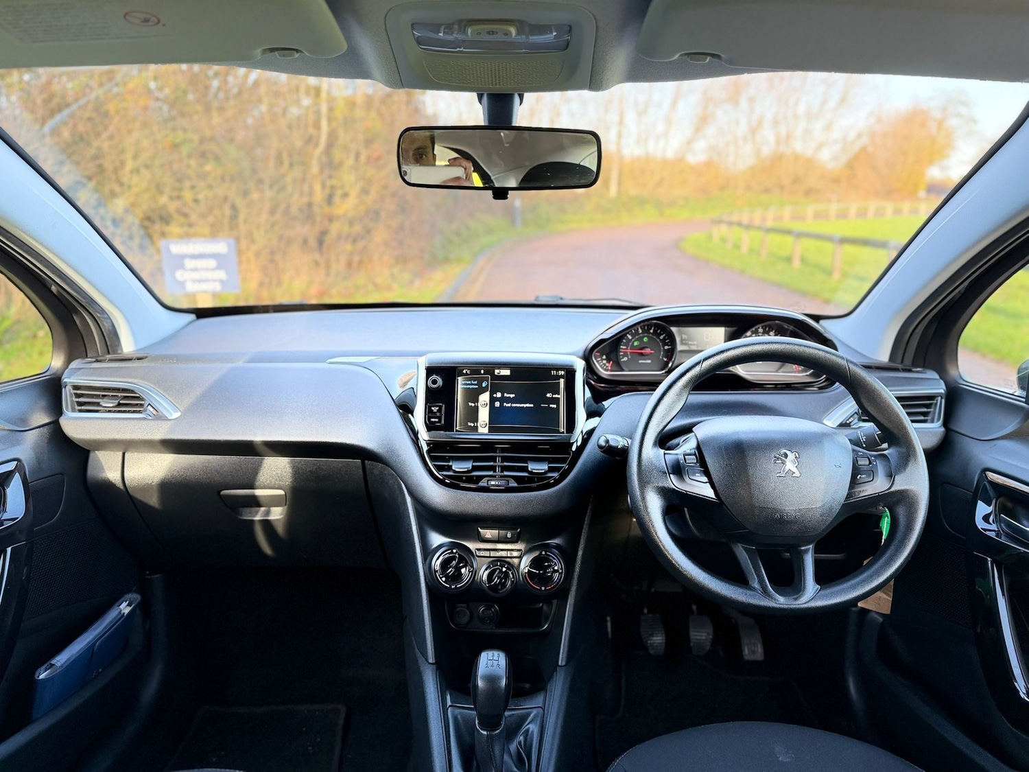 Used Peugeot 208 2014 for sale - 77033528: Photo 18