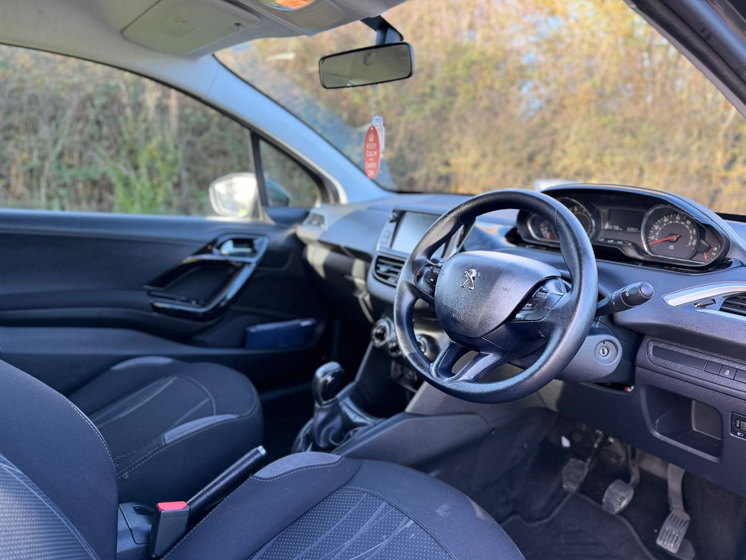 Used Peugeot 208 2014 for sale - 77033528: Photo 21