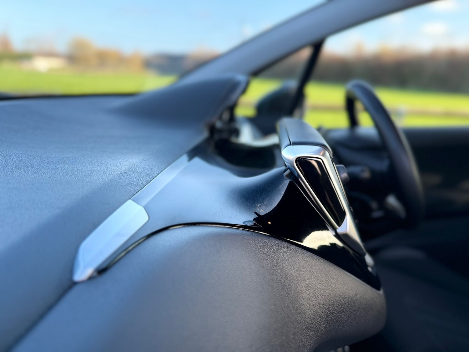 Used Peugeot 208 2014 for sale - 77033528: Photo 26