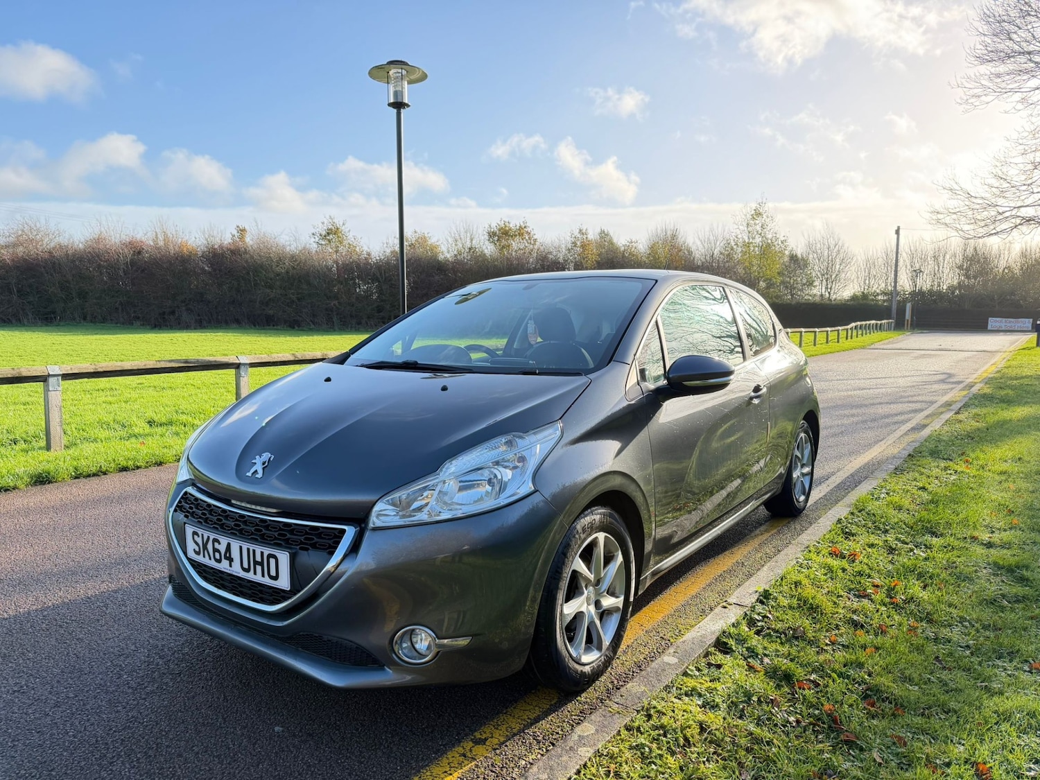 Used Peugeot 208 2014 for sale - 77033528: Photo 6