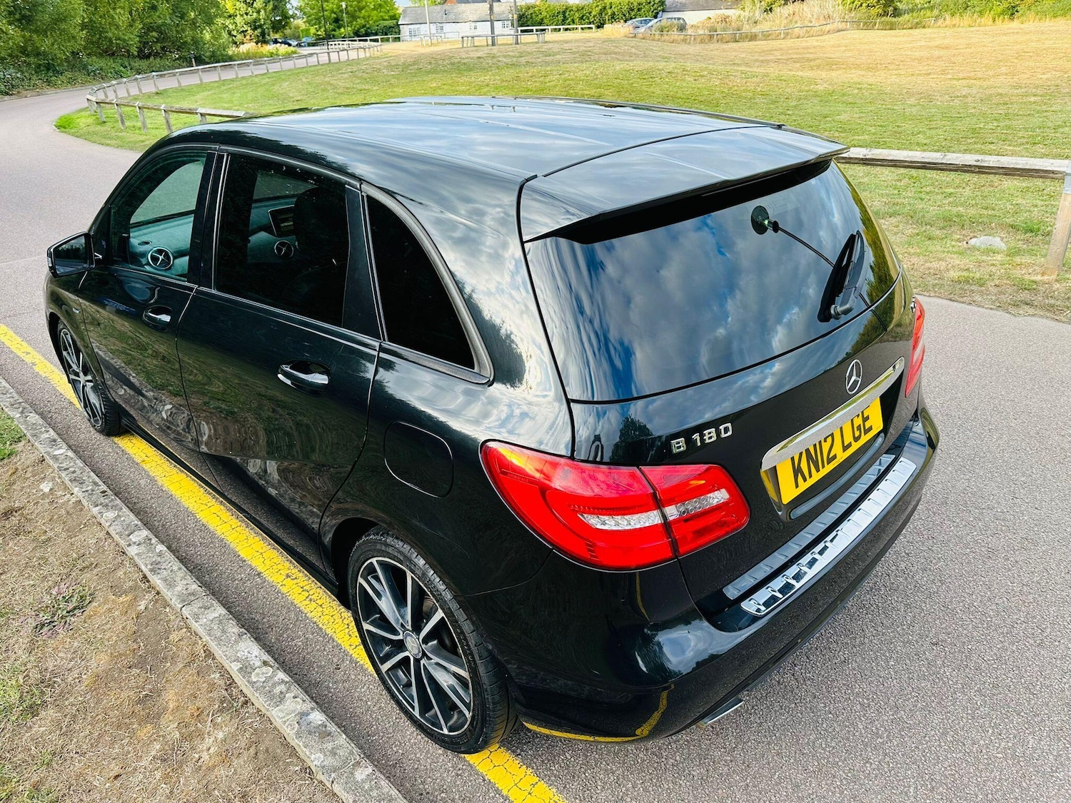 Used Mercedes-Benz B Class 2012 for sale - 76689430: Photo 11