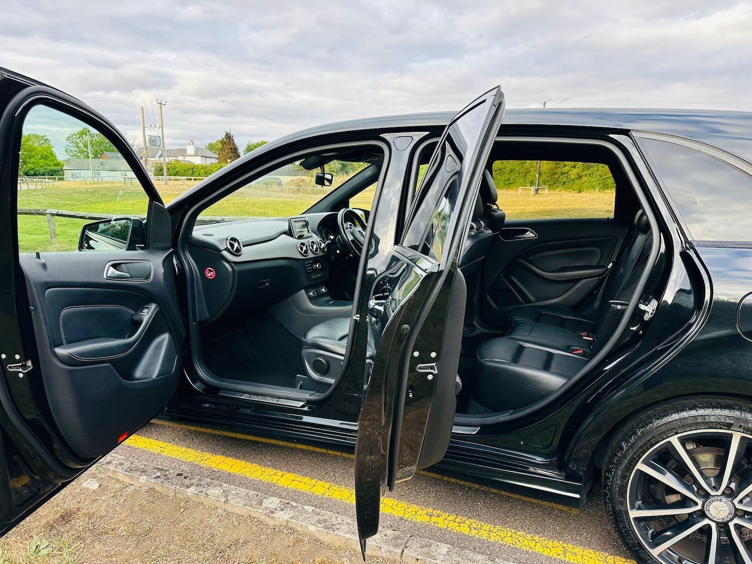 Used Mercedes-Benz B Class 2012 for sale - 76689430: Photo 26