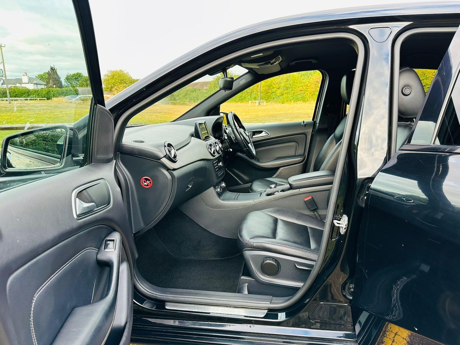 Used Mercedes-Benz B Class 2012 for sale - 76689430: Photo 31