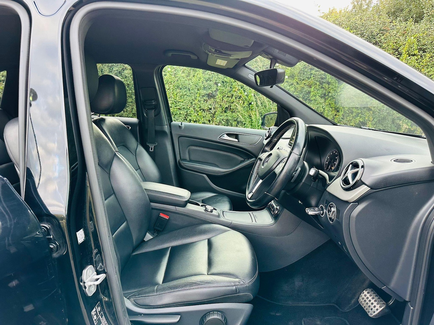 Used Mercedes-Benz B Class 2012 for sale - 76689430: Photo 32