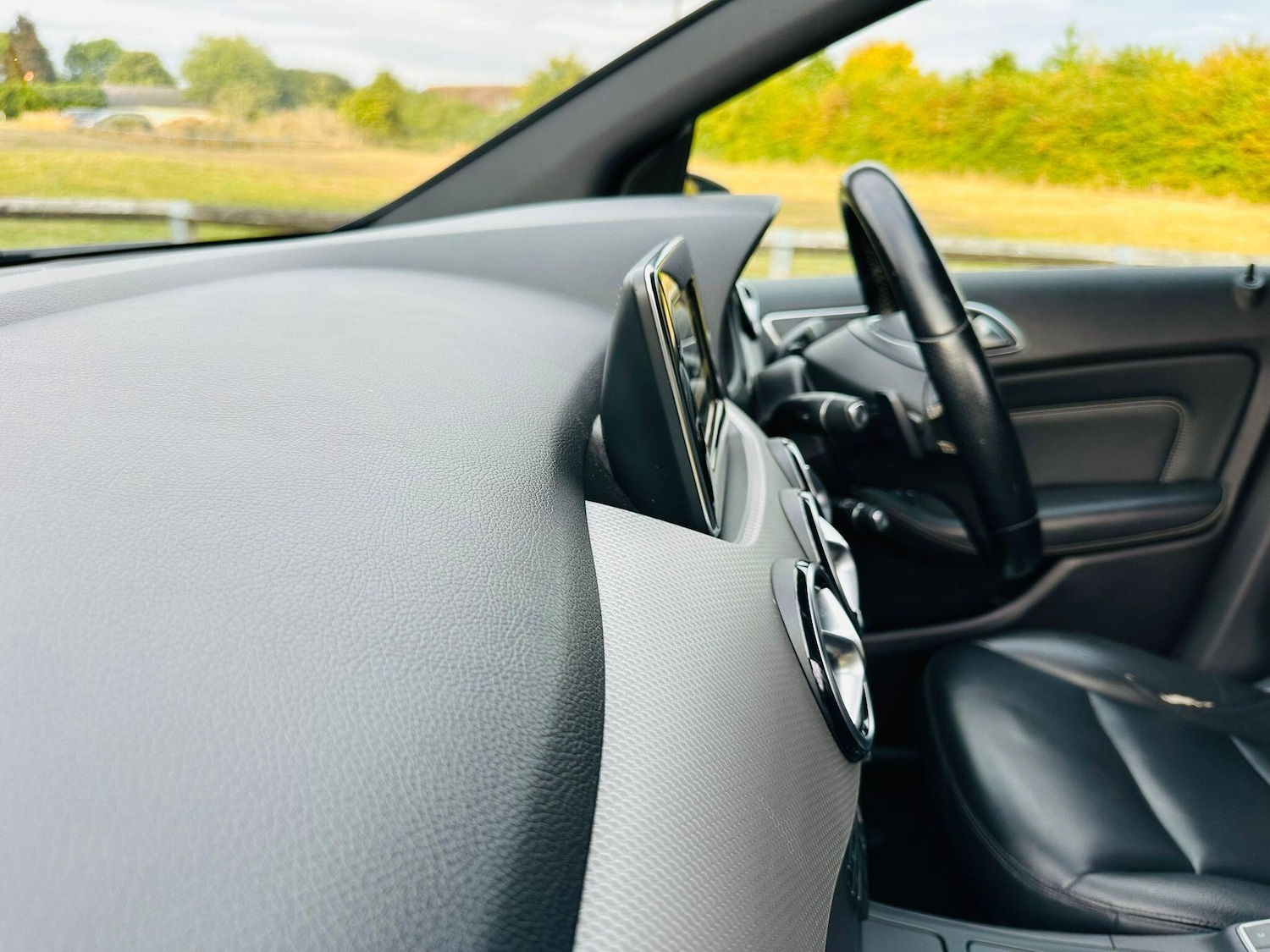 Used Mercedes-Benz B Class 2012 for sale - 76689430: Photo 38