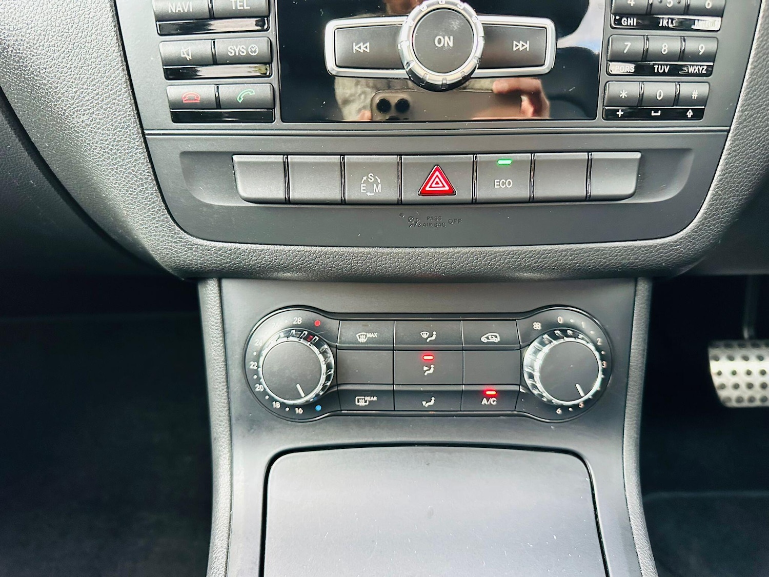 Used Mercedes-Benz B Class 2012 for sale - 76689430: Photo 43