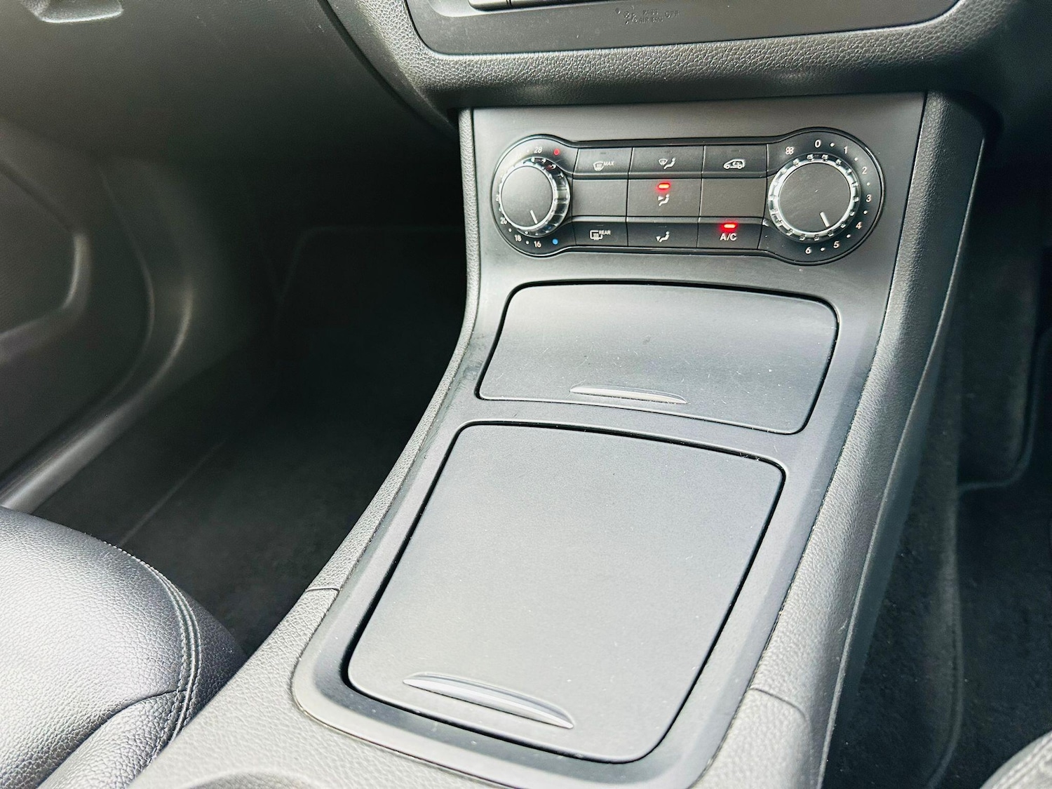 Used Mercedes-Benz B Class 2012 for sale - 76689430: Photo 44