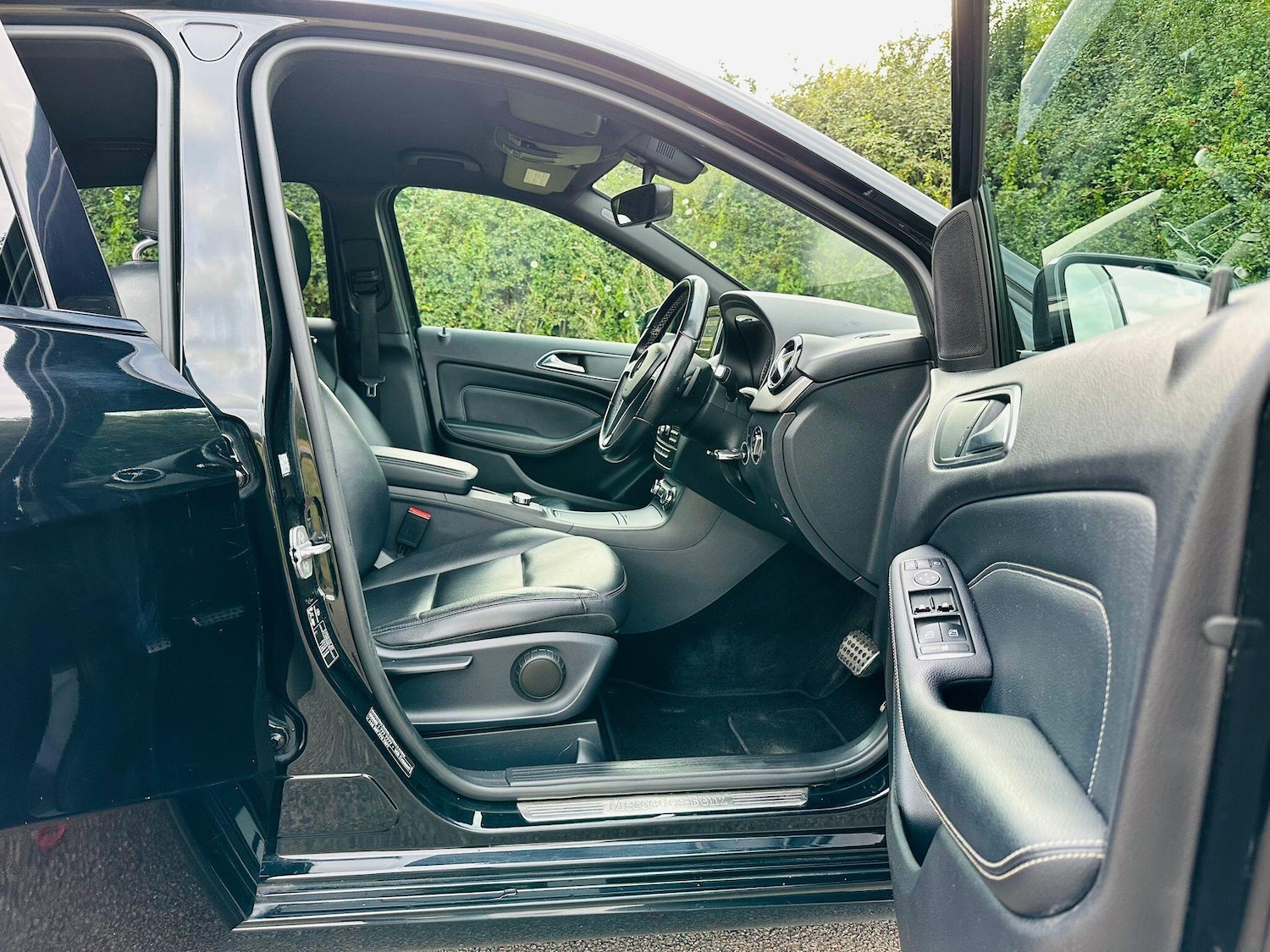 Used Mercedes-Benz B Class 2012 for sale - 76689430: Photo 49