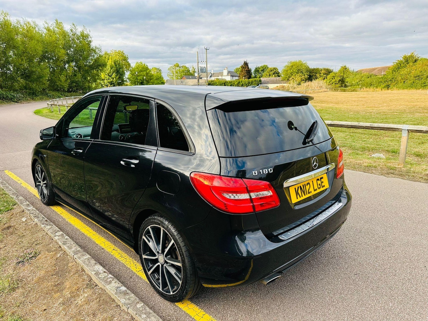 Used Mercedes-Benz B Class 2012 for sale - 76689430: Photo 9