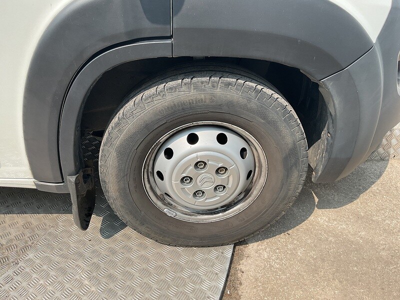 Vehicle 33