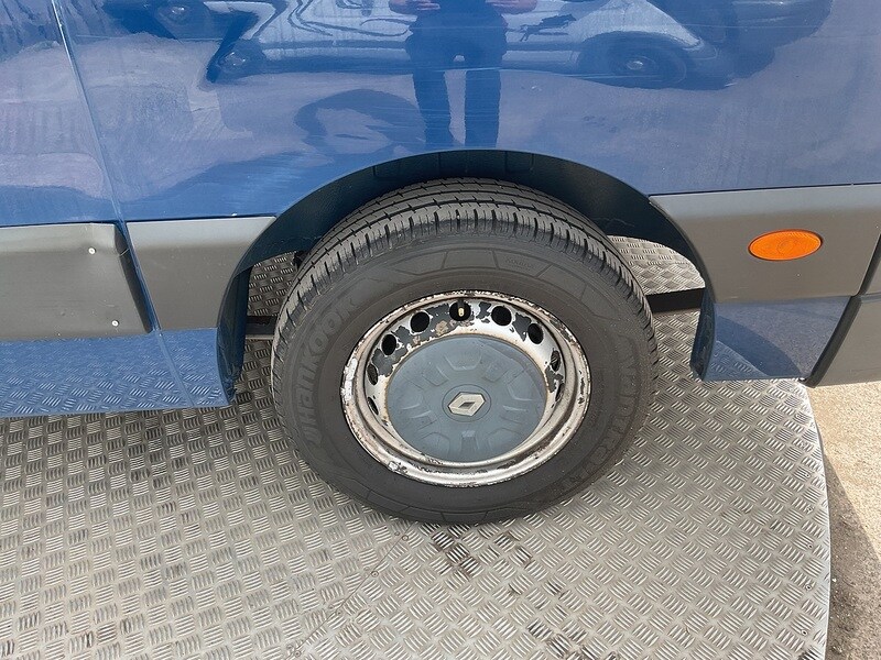 Vehicle 31