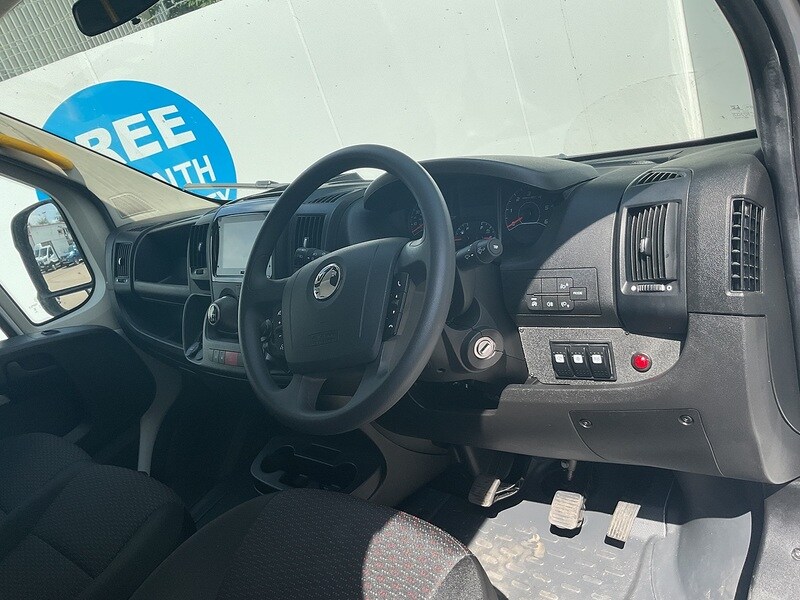 Vehicle 33