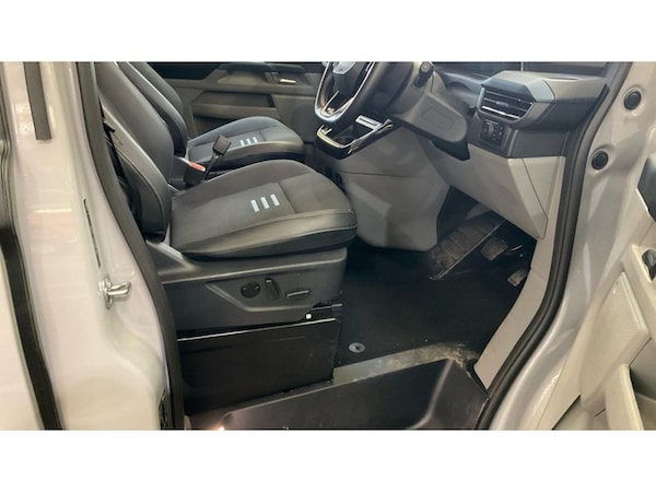 Used Ford Tourneo Custom 2025 for sale - 76287999: Photo 9