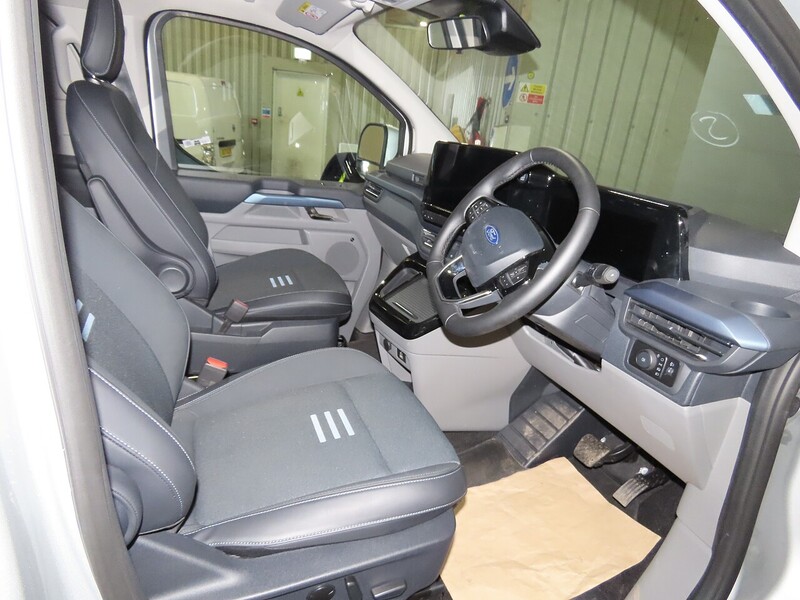 Used Ford Tourneo Custom 2025 for sale - 77998331: Photo 18
