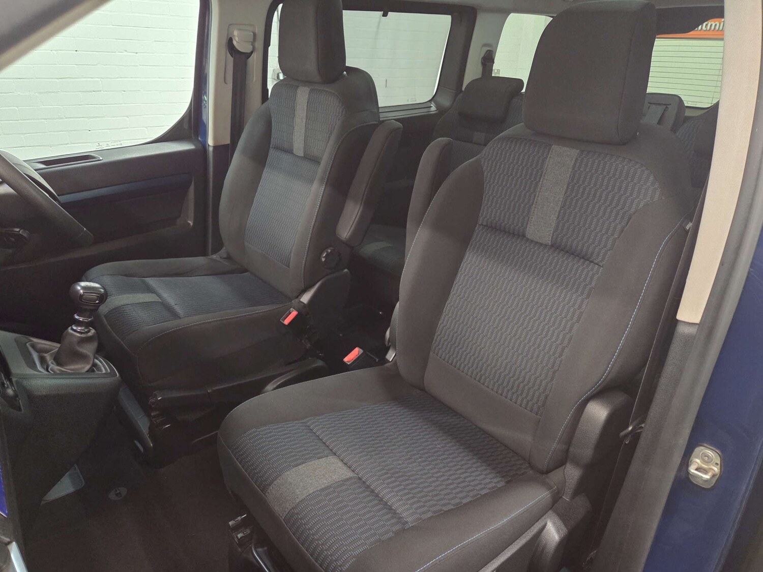 Used Peugeot Traveller 2017 for sale - 77470076: Photo 18