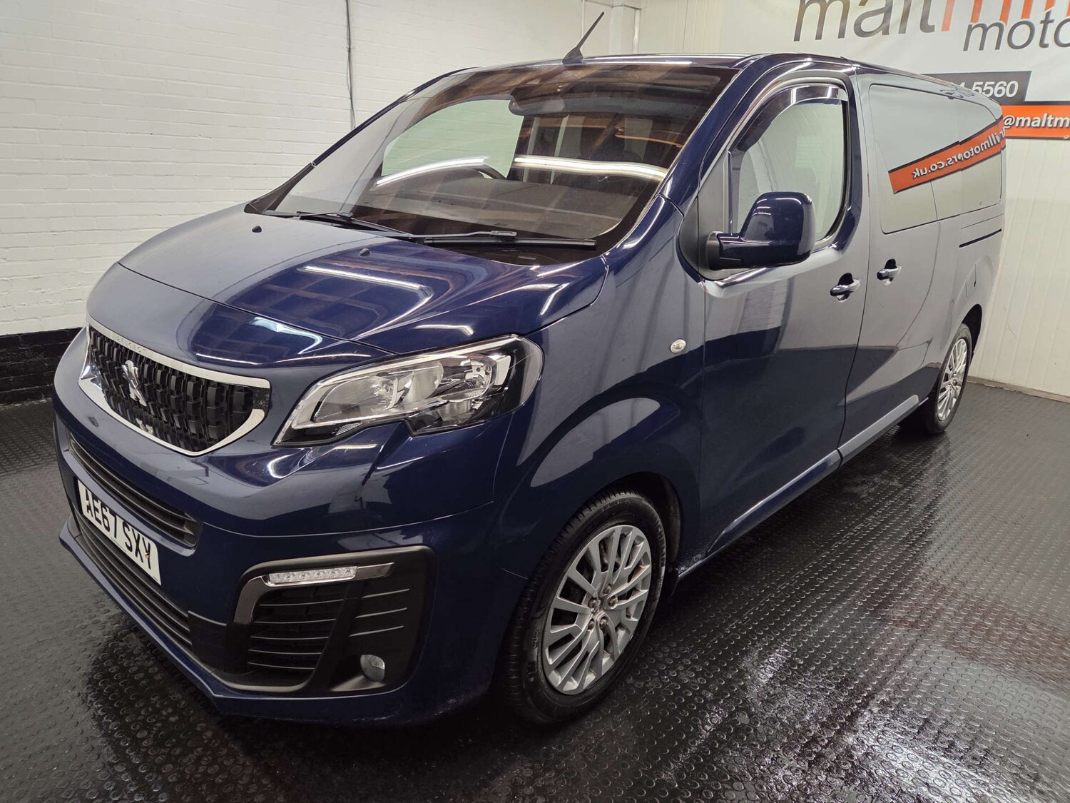 Used Peugeot Traveller 2017 for sale - 77470076: Photo 28
